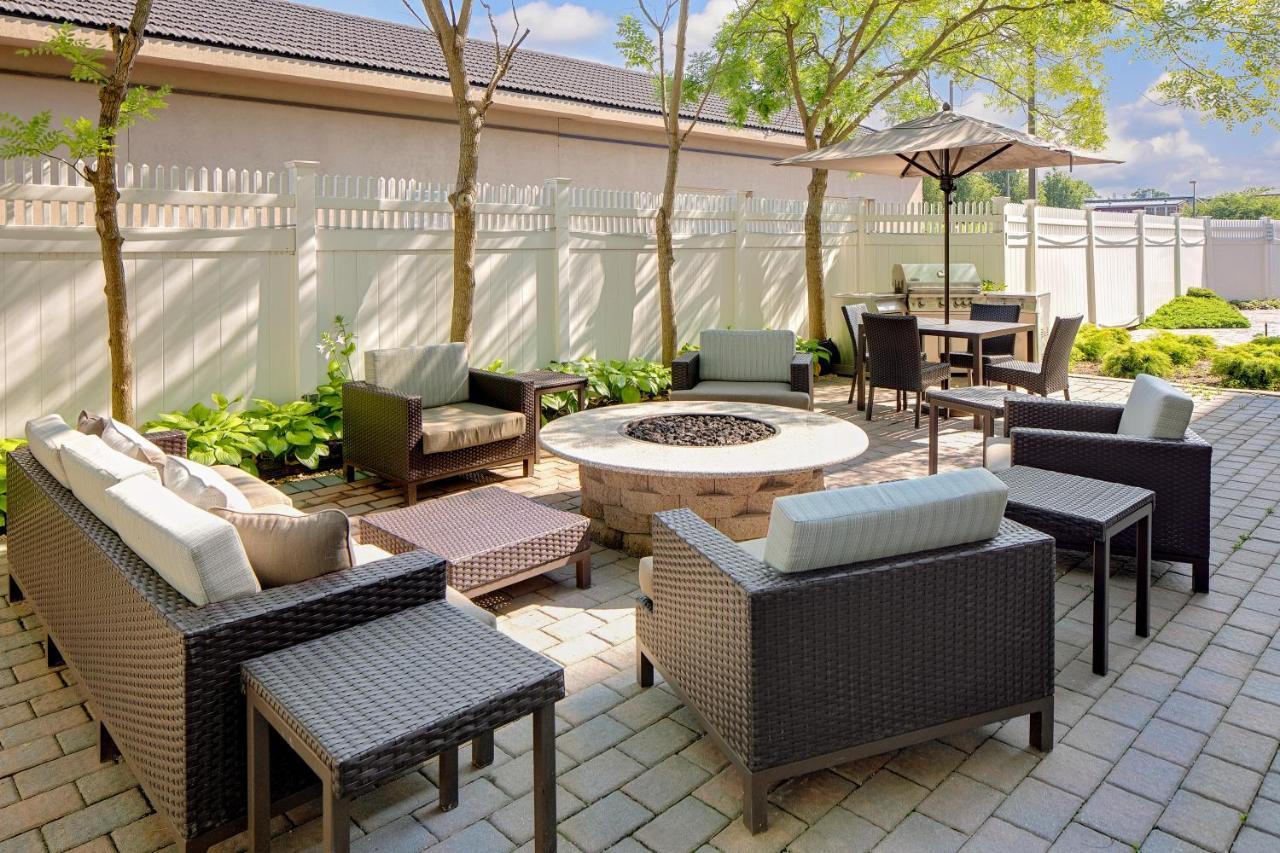 Courtyard Long Island Macarthur Airport Ronkonkoma Exterior photo